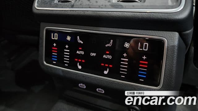 Audi A7 2021 — Фото 19/20