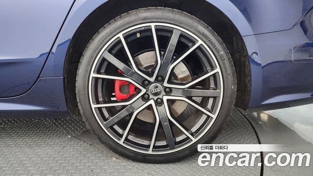 Audi S7 2021 — Photo 22/35