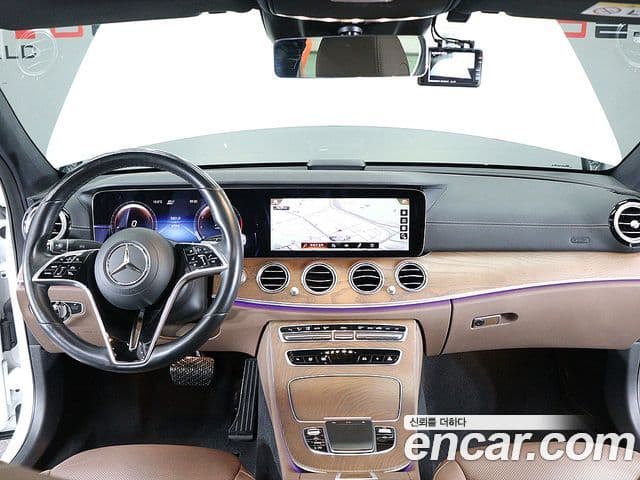 Mercedes-Benz E-Class 2021 — Şəkil 13/20