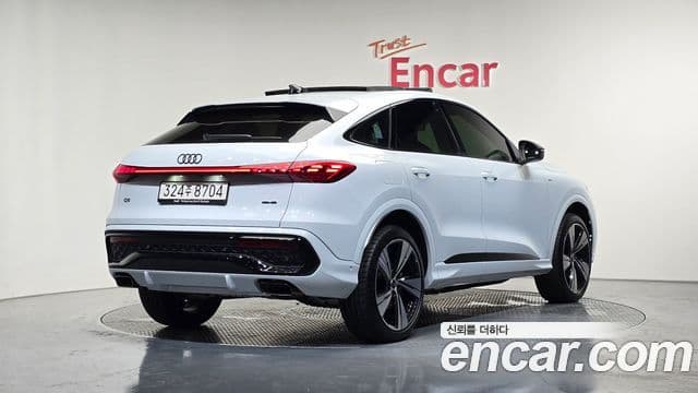 Audi Q5 2025 — ფოტო 2/20