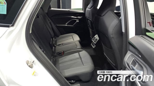 Audi Q5 2025 — ფოტო 11/20