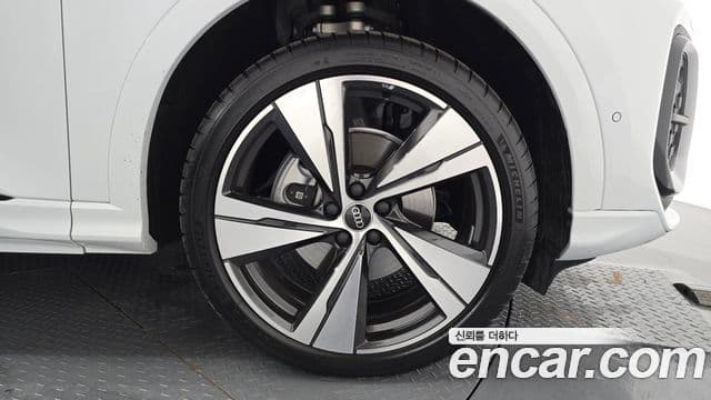 Audi Q5 2025 — Photo 3/33