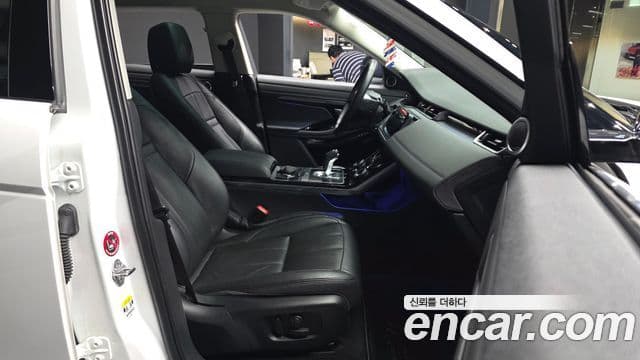 Land Rover Range Rover Evoque 2019 — Şəkil 13/20