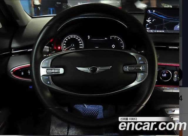 Genesis GV70 2022 — фото 8 из 20