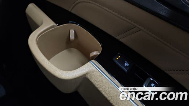 Kia Sorento 2021 — ფოტო 17/20