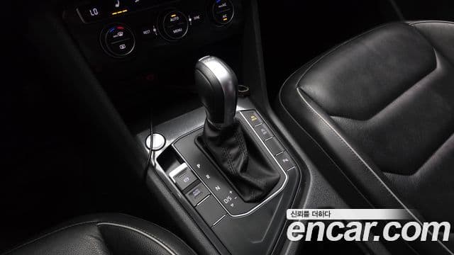 Volkswagen Tiguan 2018 — фото 9 из 20