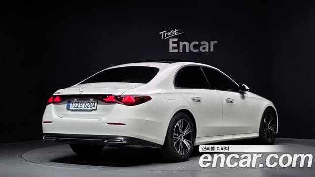 Mercedes-Benz E-Class 2025 — ფოტო 2/20