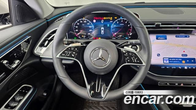 Mercedes-Benz E-Class 2025 — ფოტო 13/20