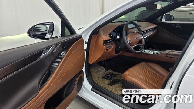 Genesis Electrified G80 2021 — фото 10 из 20