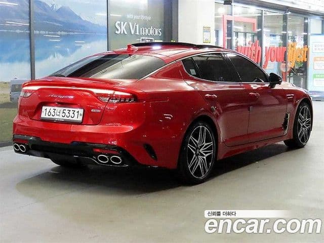 Kia Stinger 2020 — Фото 3/20