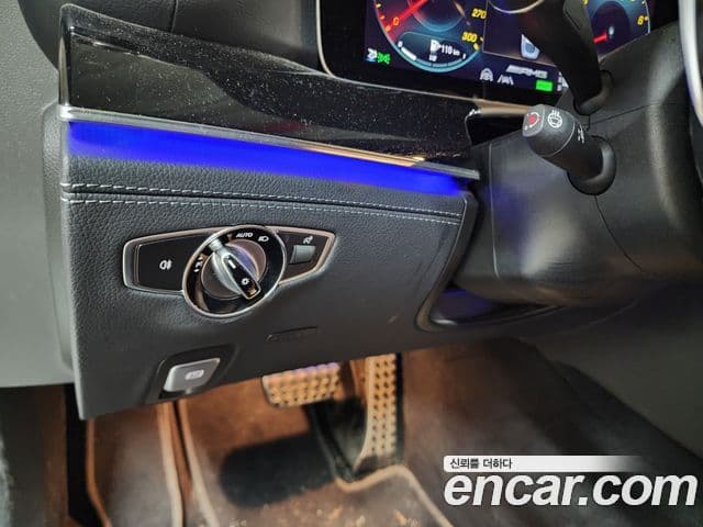 Mercedes-Benz AMG GT 2021 — Photo 4/20