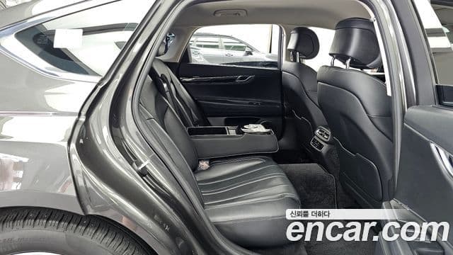 Genesis Electrified G80 2022 — фото 12 из 20