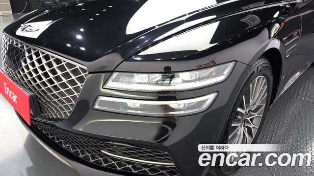 Genesis G80 2022 — Photo 18/32