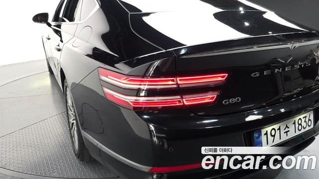 Genesis G80 2022 — Photo 21/32