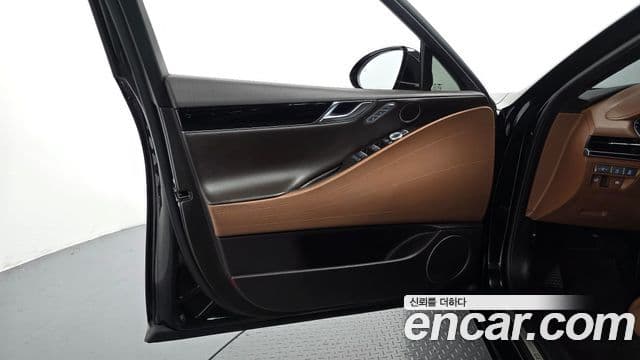 Genesis G80 2022 — Photo 6/32
