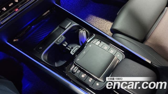 Mercedes-Benz EQB 2023 — ფოტო 10/20