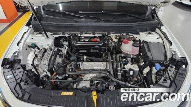 Mercedes-Benz EQB 2023 — ფოტო 16/20