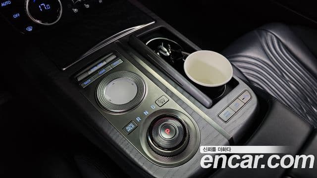 Genesis Electrified G80 2021 — ფოტო 8/20