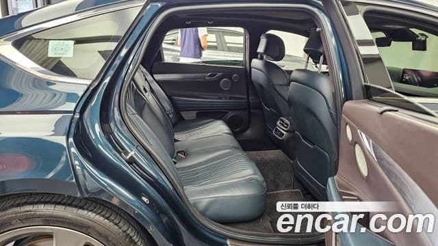 Genesis Electrified G80 2021 — ფოტო 10/20