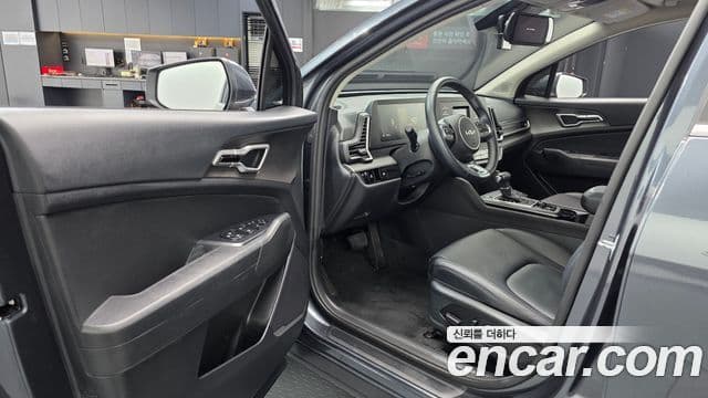 Kia Sportage 2023 — фото 10 из 20