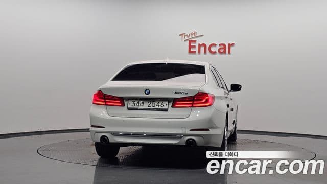 BMW 5 Series 2018 — Şəkil 4/20