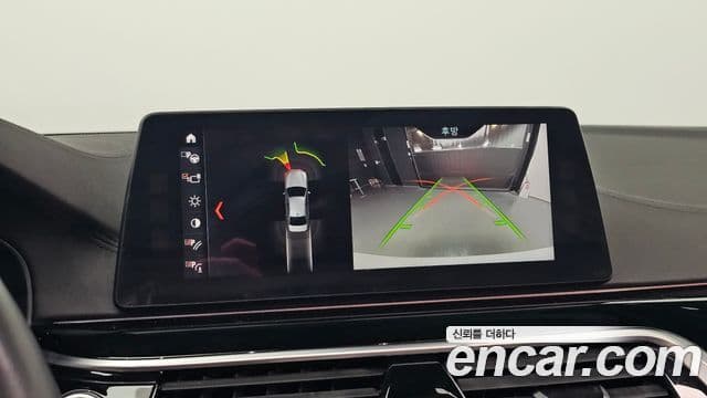 BMW 5 Series 2018 — Şəkil 18/20