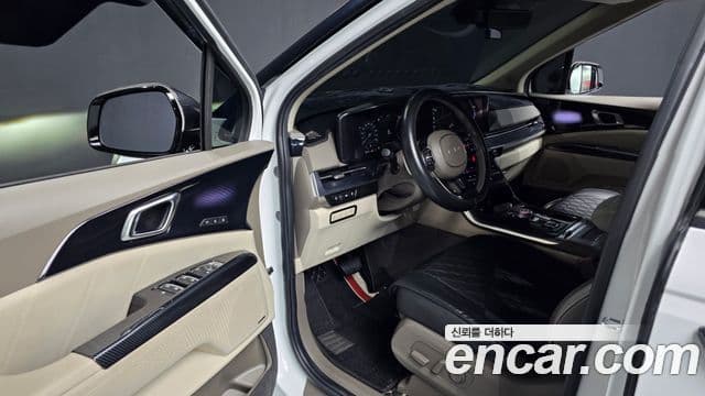 Kia Carnival 2023 — Şəkil 9/20