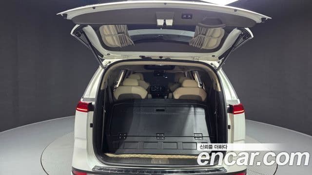 Kia Carnival 2023 — Şəkil 20/20