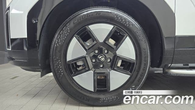 Hyundai Santa Fe 2024 — ფოტო 5/20