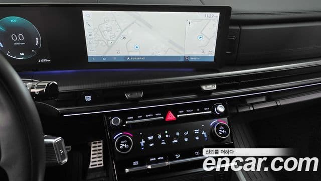 Hyundai Santa Fe 2024 — ფოტო 14/20