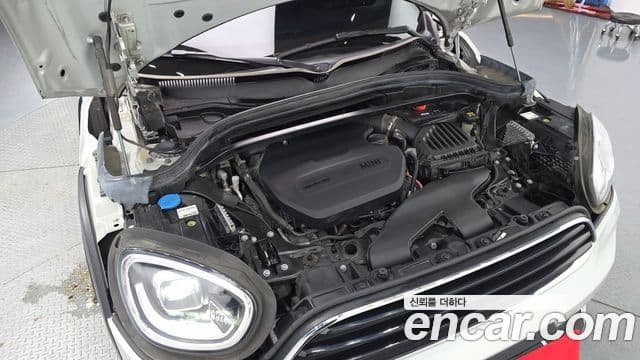Mini Cooper D Countryman 2021 — Şəkil 6/20