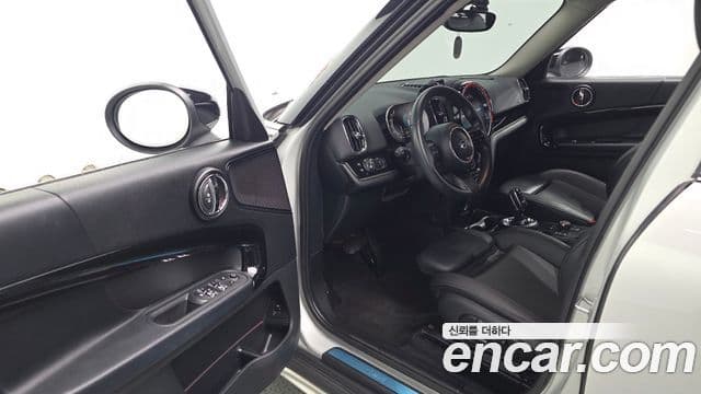 Mini Cooper D Countryman 2021 — Şəkil 10/20