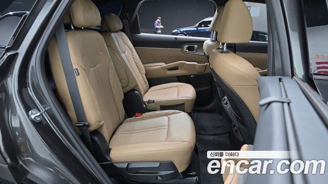 Kia Sorento 2024 — Şəkil 20/33