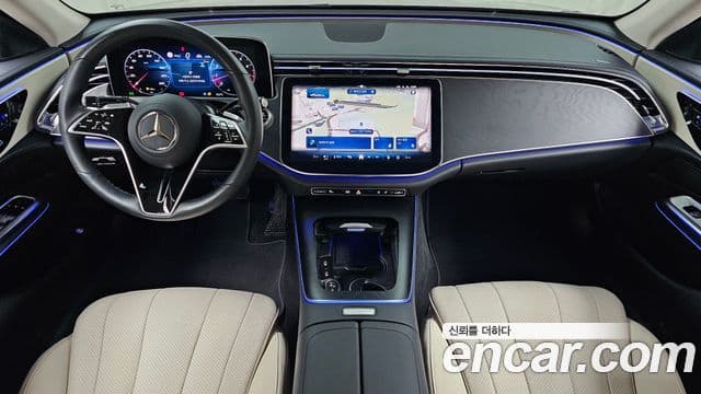 Mercedes-Benz E-Class 2024 — ფოტო 7/20