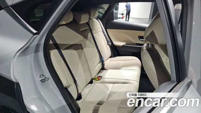 Hyundai Kona 2023 — ფოტო 11/20