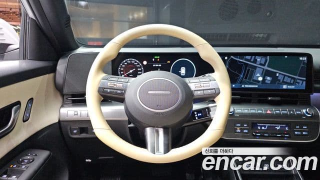 Hyundai Kona 2023 — ფოტო 13/20