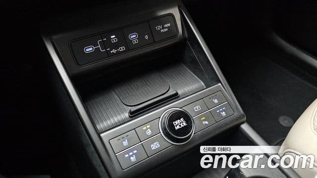 Hyundai Kona 2023 — ფოტო 17/20