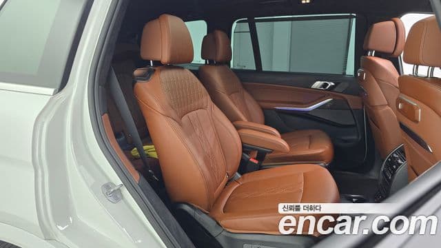 BMW X7 2025 — Şəkil 11/20