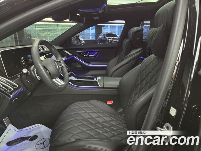 Mercedes-Benz S-Class 2025 — Photo 10/20