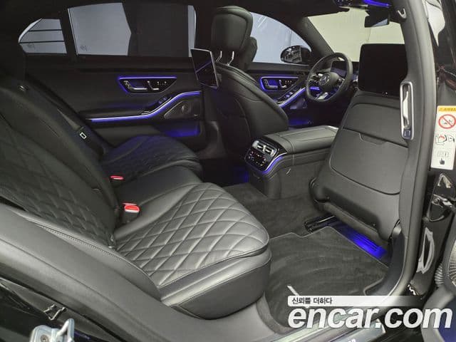 Mercedes-Benz S-Class 2025 — Photo 3/20