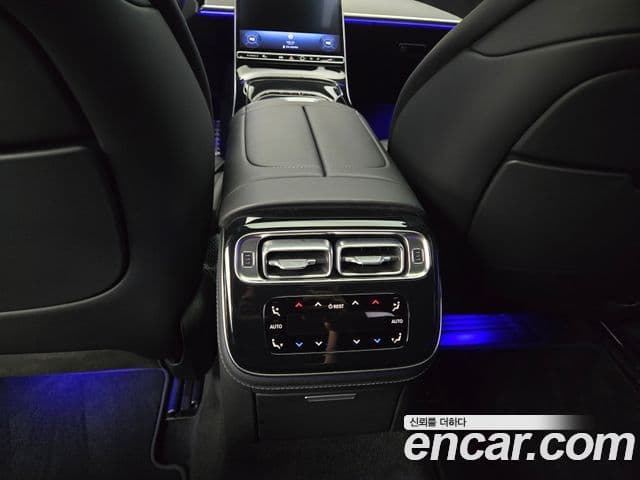 Mercedes-Benz S-Class 2025 — Photo 11/20