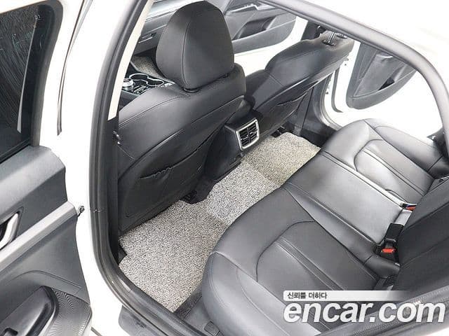 Kia K5 2024 — Şəkil 19/20