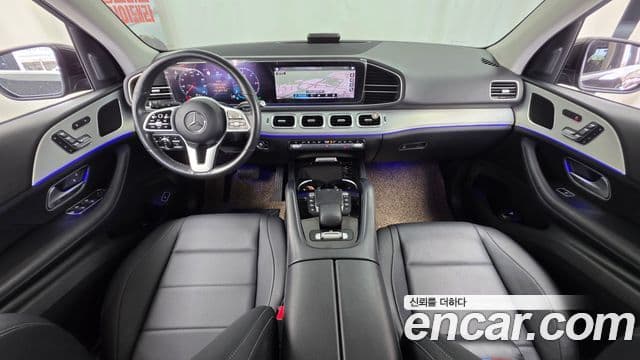 Mercedes-Benz GLE-Class 2020 — ფოტო 7/20