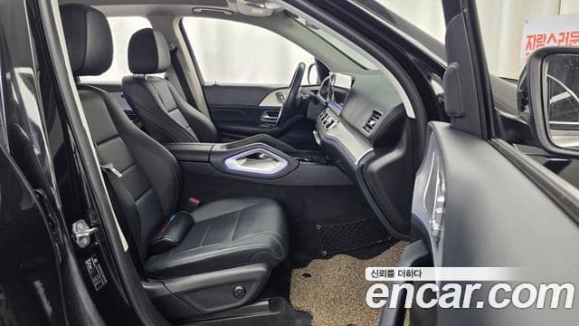Mercedes-Benz GLE-Class 2020 — ფოტო 11/20