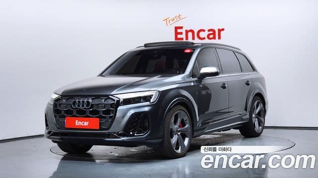 Audi SQ7 2025 — ფოტო 40/45