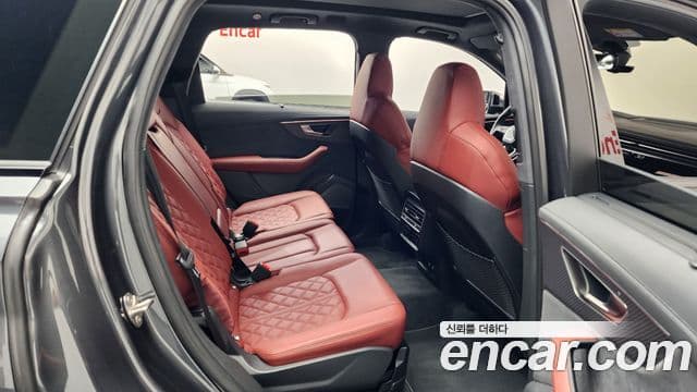 Audi SQ7 2025 — ფოტო 5/45