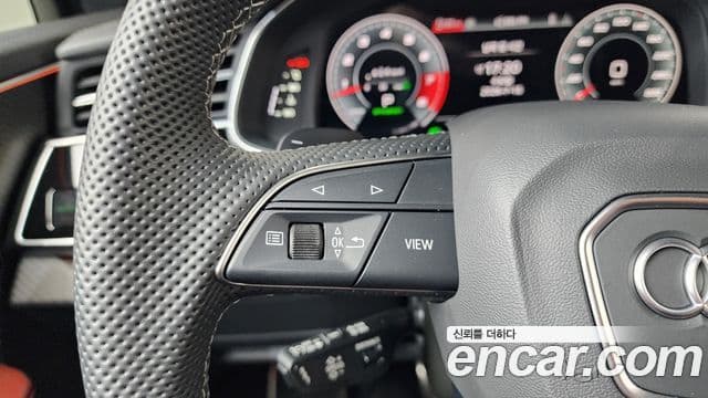 Audi SQ7 2025 — ფოტო 29/45