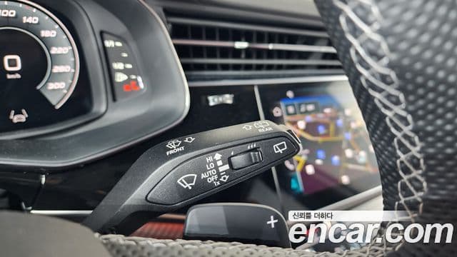 Audi SQ7 2025 — ფოტო 18/45
