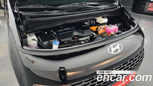Hyundai Staria 2025 — Şəkil 6/20