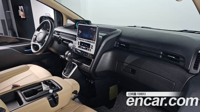 Hyundai Staria 2025 — Şəkil 7/20